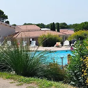 2 Pièces Le Domaine De Manon Signes